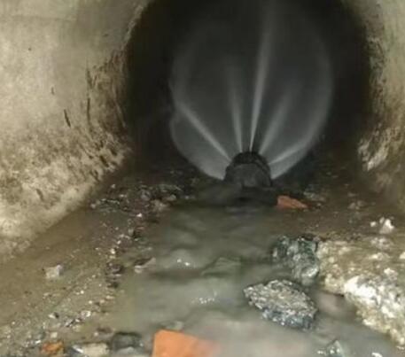 可克达拉市政管道清淤