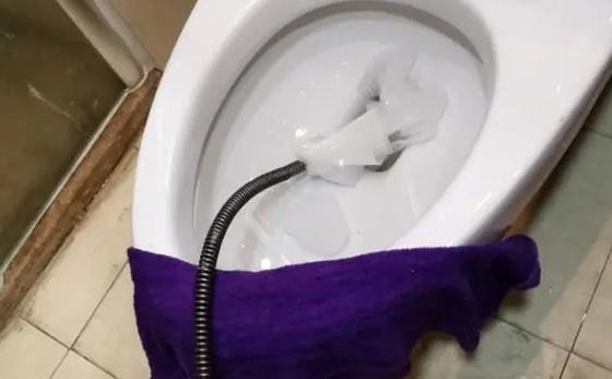 可克达拉马桶疏通